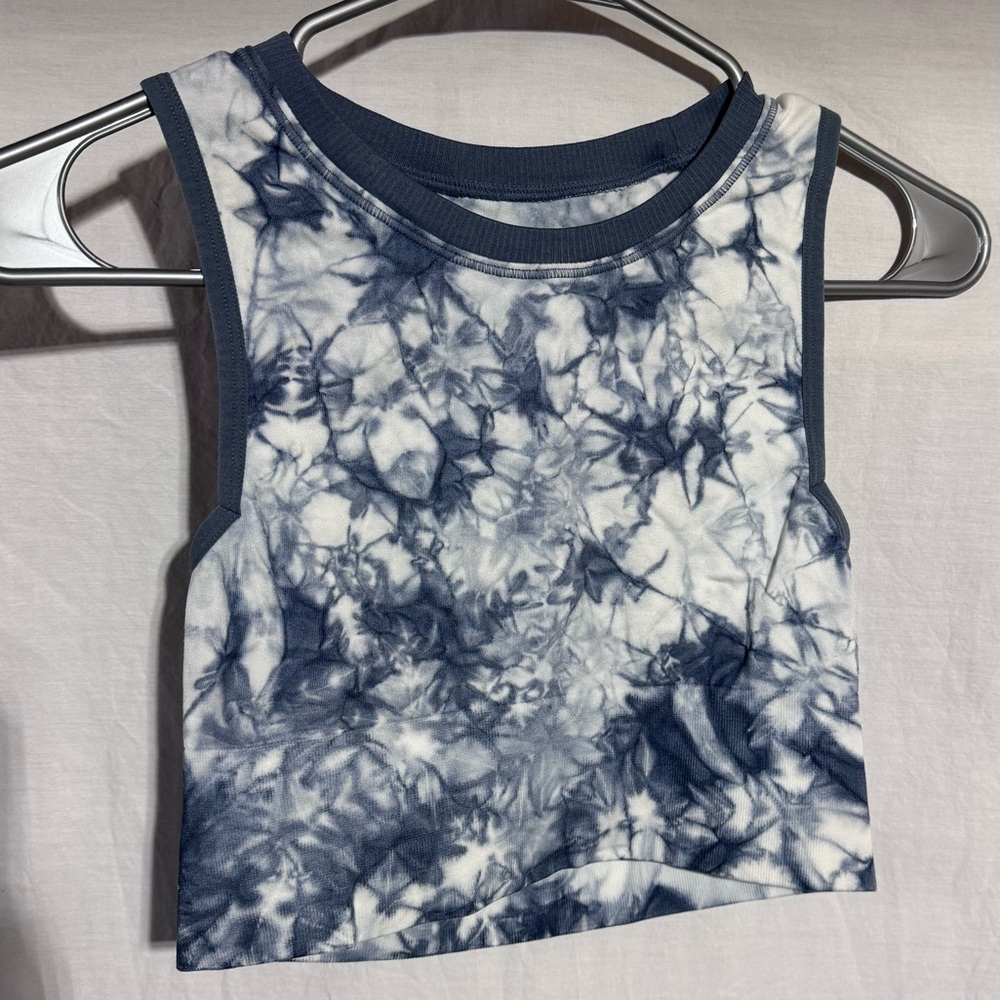 Colsie blue tie dye crop tank Size Medium